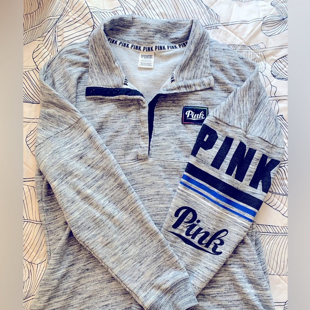 Victoria Secret Pink Sweater 💕